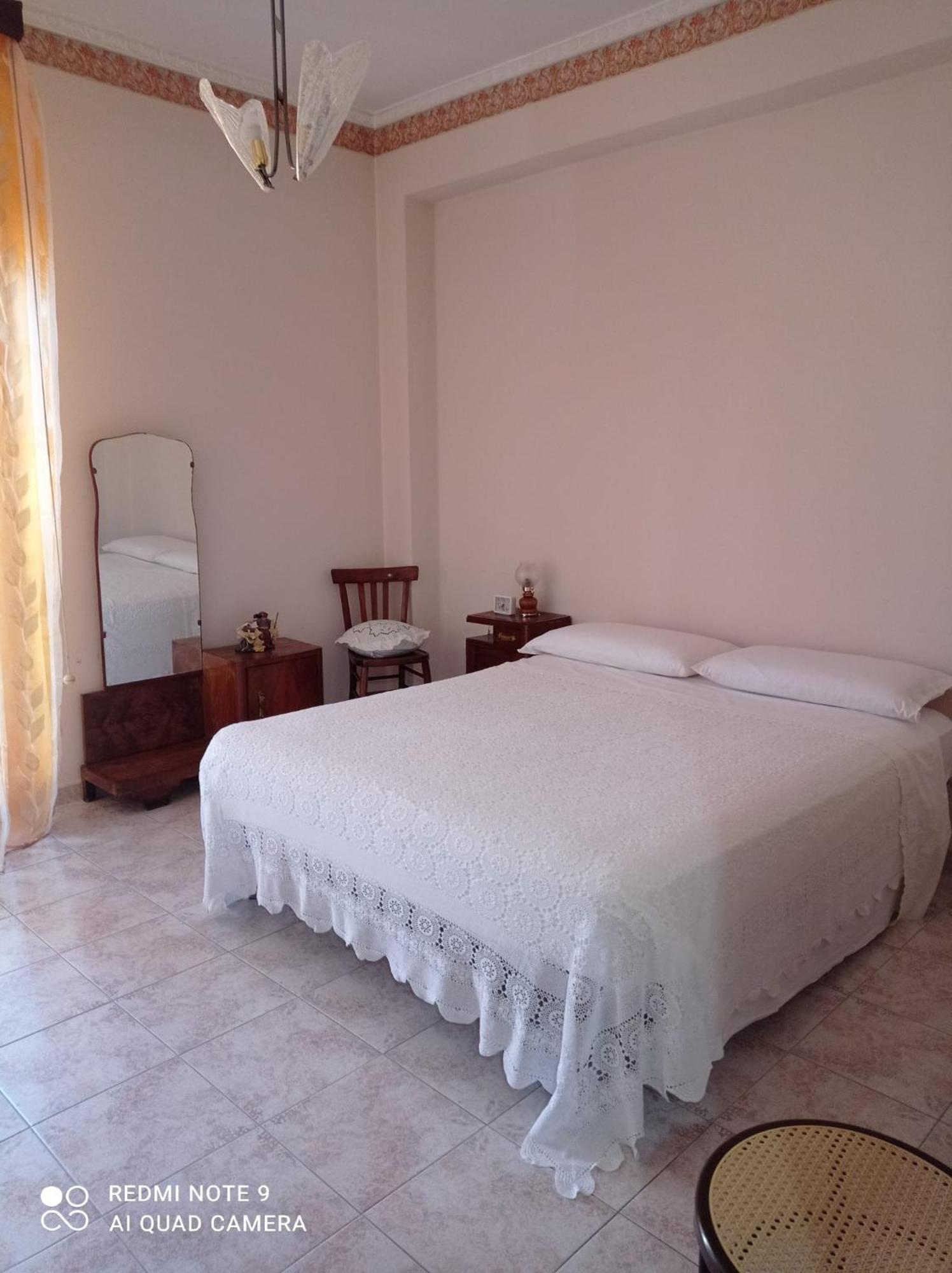 Frascineto Montagne Rocciose Bed & Breakfast エクステリア 写真