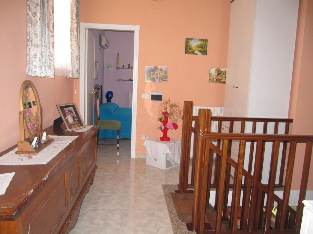 Frascineto Montagne Rocciose Bed & Breakfast エクステリア 写真