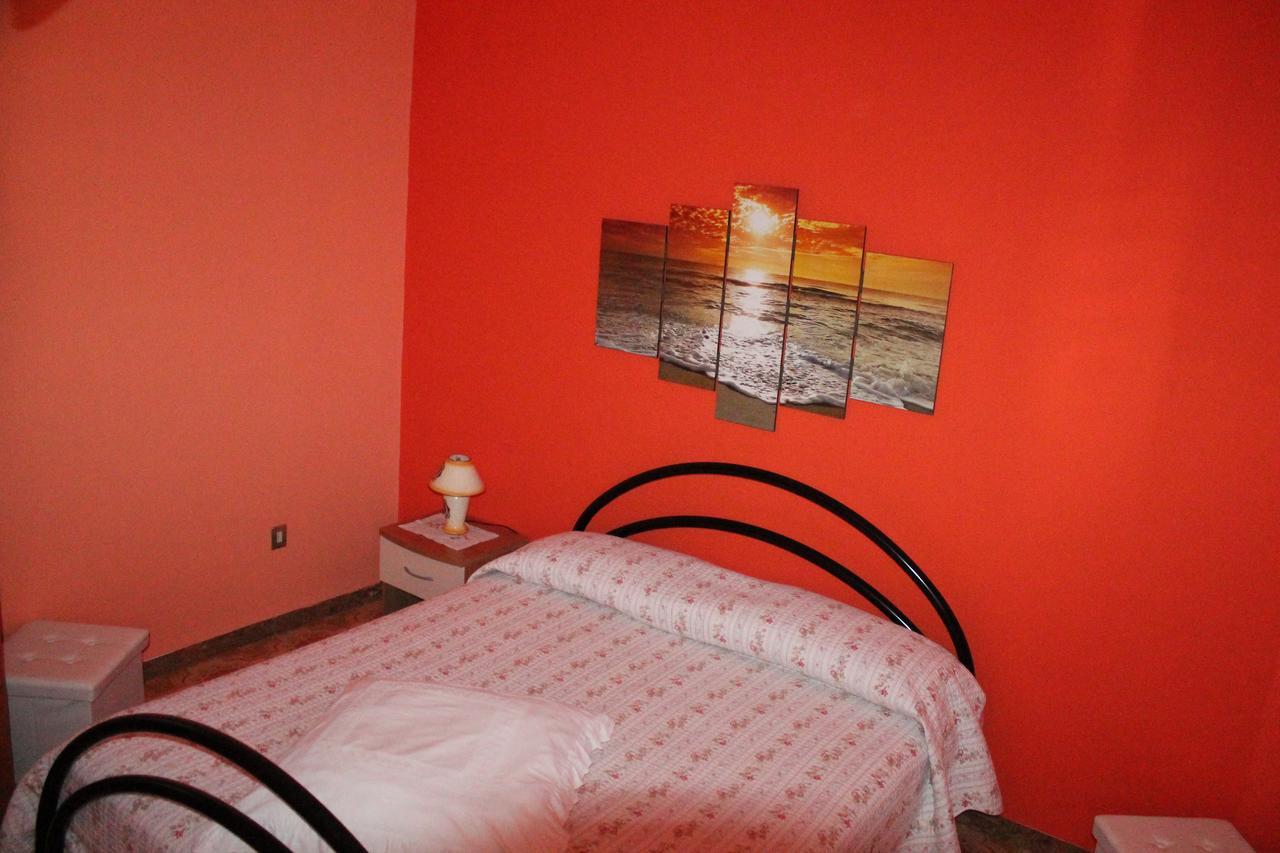 Frascineto Montagne Rocciose Bed & Breakfast エクステリア 写真